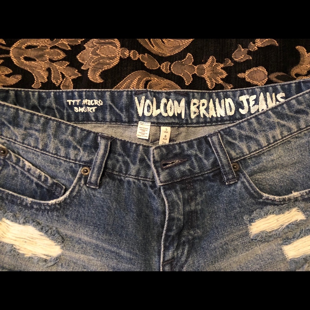 NWOT sexy Volcom Micro Shorts waist 26 - Picture 4 of 4